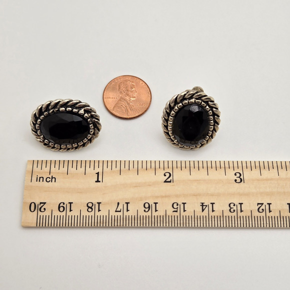 Vintage Earrings Black Oval Lucite Stone Chunky Silvertone Clip On Retro Classic - Picture 9 of 12